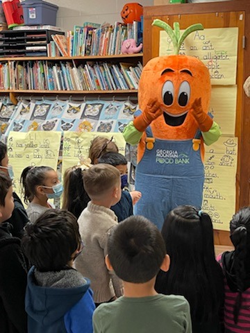 Kasey the Carrot had a fantastic time visiting the awesome students at the Innovation Academy and McEver Elementary last week. He went to spread the word about the school community food drive challenge.